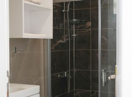 azerbaijan/izmir/karaburun/milahouse06154dac.jpg