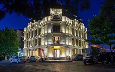 Istanbul Gold Hotel · 3