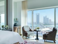 Deluxe Room Corniche View