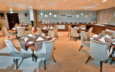 Signature Hotel Al Barsha · 4