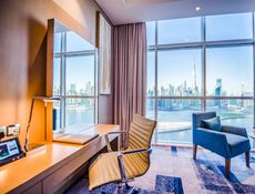 Kanal ve Burj Khalifa manzaralı Burj Süit