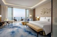Room 1 King Bed (Seascape)