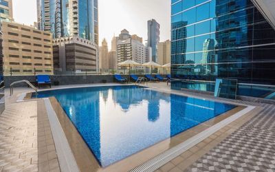 Golden Tulip Media Hotel · 4