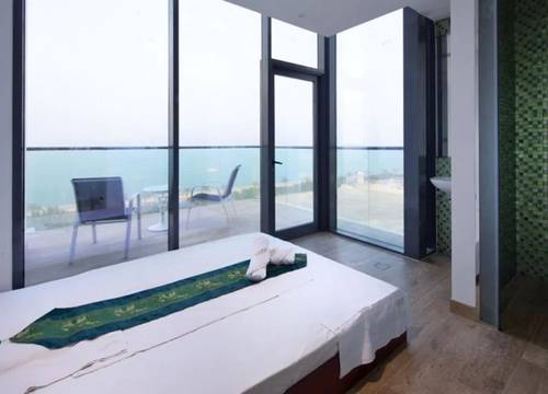 birlesik-arap-emirlikleri/dubai/the-palm-jumeirah/c-central-hotel-resort-the-palm_75813378.jpg
