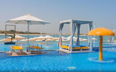 C Central Hotelresort The Palm · 4