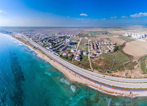 cyprus/gazimagusa/ceasarresortiskelelongbeachbf215f10.jpg