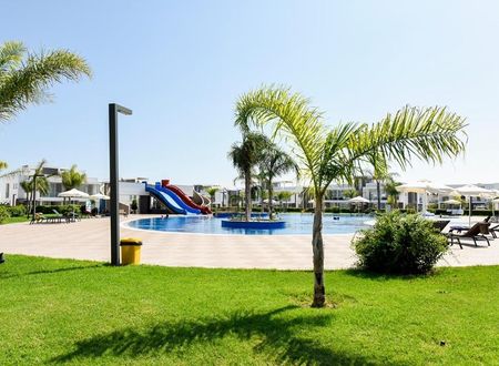 cyprus/gazimagusa/fourseasonlifec7886748.jpg