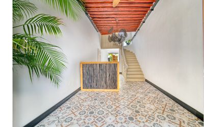 Avenue Hotel · 2