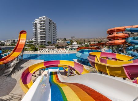 cyprus/kibris/caesarblueseasideluxuryapartmentsc17a7ab4.jpg
