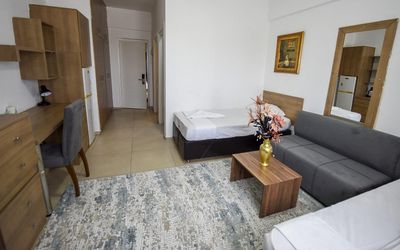 Goldhome Apart Hotel · 4