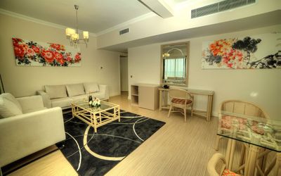 Jasmine Court Hotel · 5