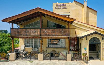 Lapida Garden Hotel · 5