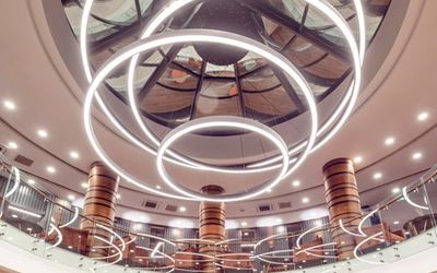 Novel Centre Point Hotel · 4