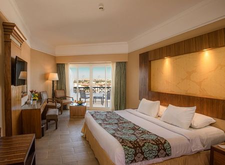 egypt/guney-sina/sharm-el-sheikh/naama-bay-hotel-resort_61c8aab2.jpg