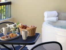 Jaccuzi Single Room
