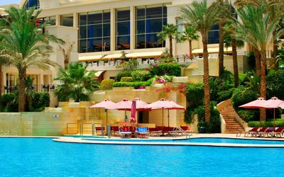 Grand Rotana Resort & Spa · 4