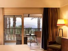 Sea Front Room - King Bed