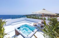 The Party Never Ends Jacuzzi Suite