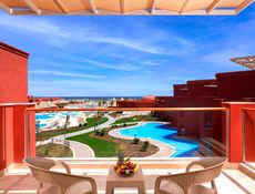 Deluxe Room with Sea View