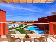 Deluxe Family Room with Sea View