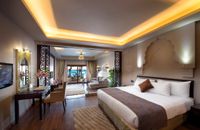 Executive Swim Up Suite - Posh Club