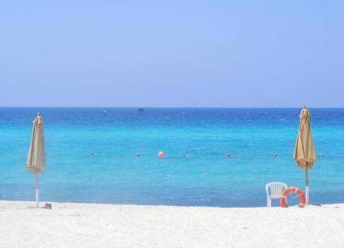 egypt/iskenderiye/alexandria/borg-el-arab-beach-hotel_2c45110c.jpg