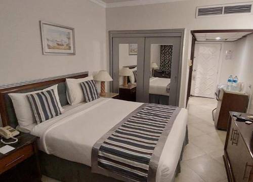 egypt/iskenderiye/alexandria/borg-el-arab-beach-hotel_4027fce9.jpg