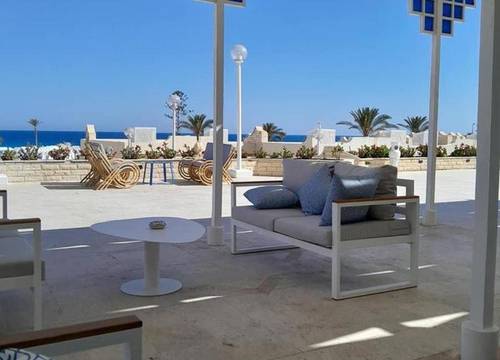 egypt/iskenderiye/alexandria/borg-el-arab-beach-hotel_a0942623.jpg