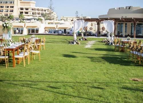 egypt/iskenderiye/alexandria/borg-el-arab-beach-hotel_b3abe385.jpg