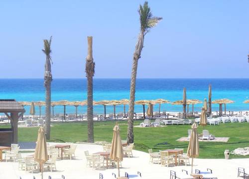 egypt/iskenderiye/alexandria/borg-el-arab-beach-hotel_b58404f2.jpg
