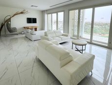 Sky View Suites