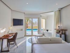 Swim up Suites