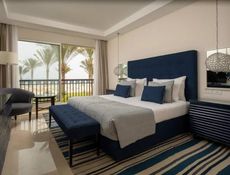 Junior Suite Queen Bed Sea View