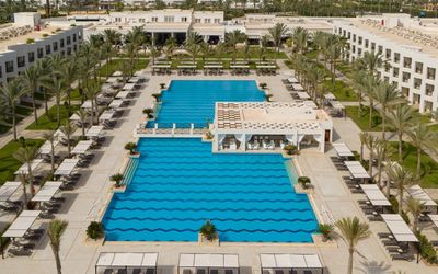 Jaz Crystal Almaza Bay · 4