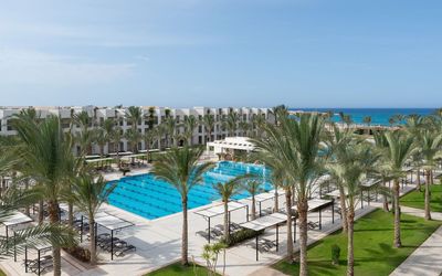 Jaz Crystal Almaza Bay · 2