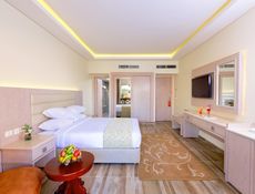 Deluxe Room with Garden View