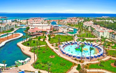 Pickalbatros Dana Beach Resort · 5
