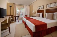 Family Queen or Twin Bed Pool View