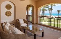 Executive Suite Queen Bed Sea View