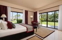 Executive Suite Queen Bed Sea View