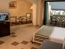 Family Suite Queen or Twin Bed Bay View