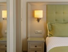 Corner Suite