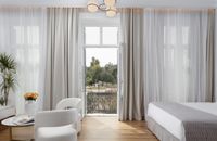 Adrianou Suite