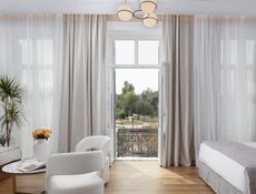 Adrianou Suite