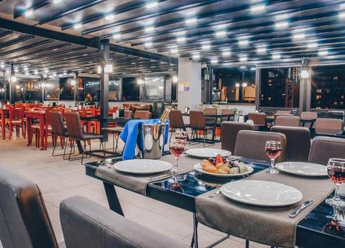 gurcistan/batum/batum/senator-hotel-batumi_c6a56816.jpg