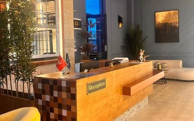 Invictus Hotel · 5