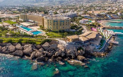Merit Park Casino Hotel · 2