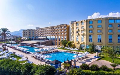 Merit Park Casino Hotel · 3