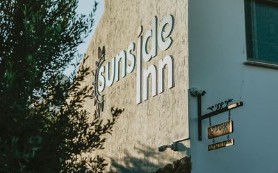 Sunside Inn Hotel · 3