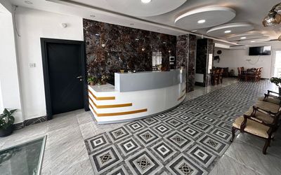 Badlis Hotel · 4
